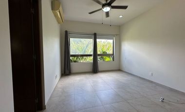 Departamento en venta en Serena, dentro del Yucatán Country Club