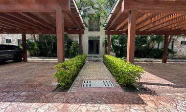 Departamento en renta en Serena, dentro del Yucatán Country Club