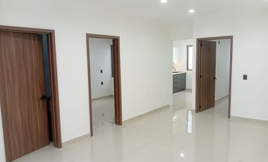 Casa en venta en col. Satélite, de una planta (cocina blanca al alto brillo).