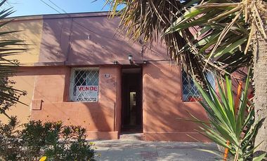Casa en Venta en GIRARDI CON AV SANTA ISABEL