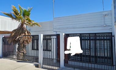 Casa en Venta en Granaderos y Ramón Freire