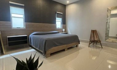 CASA EN RENTA AMUEBLADA Y EQUIPADA EN CUMBRES ELITE 7 SECTOR - MTY, NL