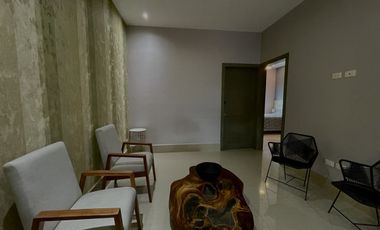 CASA EN RENTA AMUEBLADA Y EQUIPADA EN CUMBRES ELITE 7 SECTOR - MTY, NL