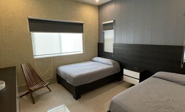 CASA EN RENTA AMUEBLADA Y EQUIPADA EN CUMBRES ELITE 7 SECTOR - MTY, NL