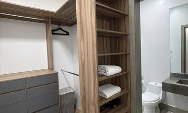 CASA EN RENTA AMUEBLADA Y EQUIPADA EN CUMBRES ELITE 7 SECTOR - MTY, NL