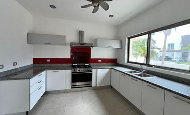 CASA EN RENTA EN CANCUN F-1136, 3 RECS. EN VILLAMAGNA $50,000