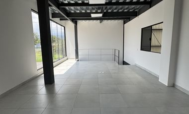 Bodega en Renta en Tlajomulco de Zúñiga de 600 m2