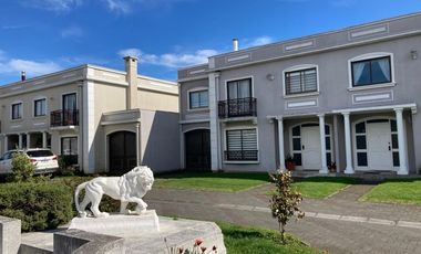 Casa en Venta en HUERTOS FAMILIARES