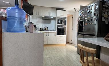 Casa en Arriendo en Avenida Laguna Nº 3051