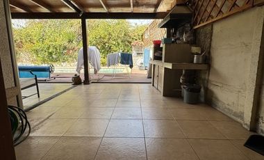 Casa en Arriendo en Avenida Laguna Nº 3051