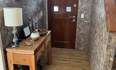 Casa en Arriendo en Avenida Laguna Nº 3051