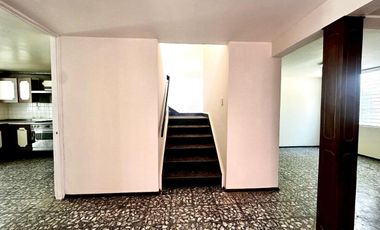 CASA EN RENTA EN CIUDAD SATÉLITE IDEAL PARA OFICINA SILENCIOSA