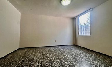 CASA EN RENTA EN CIUDAD SATÉLITE IDEAL PARA OFICINA SILENCIOSA