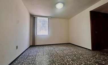 CASA EN RENTA EN CIUDAD SATÉLITE IDEAL PARA OFICINA SILENCIOSA