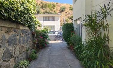 Casa en Venta en Espléndida Casa 6D/4B/ 2E en Miraflores Bajo