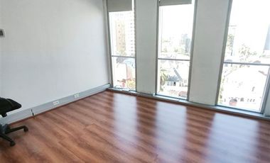 Oficina en Arriendo en Santa Beatriz 170