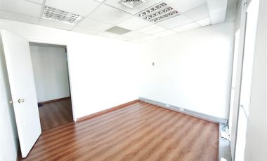 Oficina en Arriendo en Santa Beatriz 170