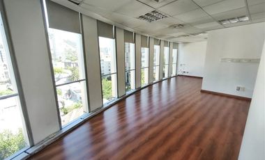 Oficina en Arriendo en Santa Beatriz 170