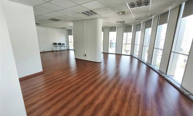 Oficina en Arriendo en Santa Beatriz 170