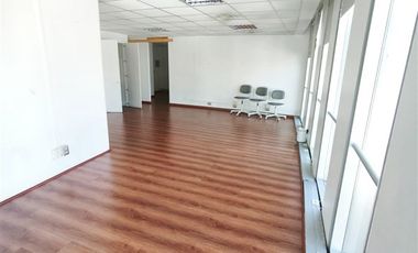 Oficina en Arriendo en Santa Beatriz 170