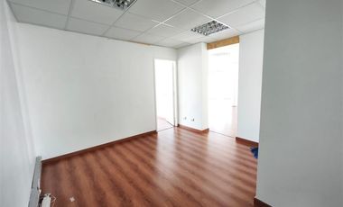 Oficina en Arriendo en Santa Beatriz 170