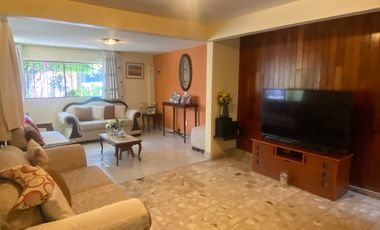 CASA EN VENTA,  VALLE DE ARAGON, CALLE CERRADA, EXCELENTE ESTADO.