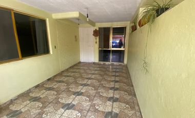 CASA EN VENTA,  VALLE DE ARAGON, CALLE CERRADA, EXCELENTE ESTADO.