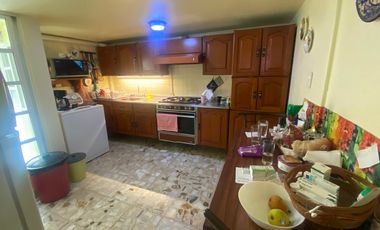 CASA EN VENTA,  VALLE DE ARAGON, CALLE CERRADA, EXCELENTE ESTADO.