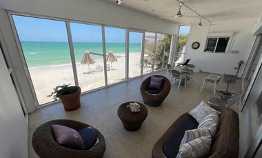 RESIDENCIA  ESTILO RESORT FRENTE AL MAR EN CHELEM