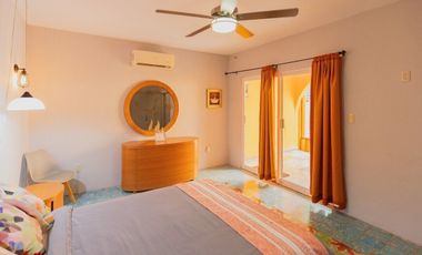 Casa amueblada y renovada en venta el Centro de Campeche - HI2501345