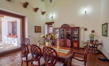 Venta de hermosa Quinta dentro de la ciudad en zona residencial.