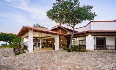 Venta de hermosa Quinta dentro de la ciudad en zona residencial.