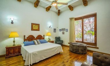 Venta de hermosa Quinta dentro de la ciudad en zona residencial.