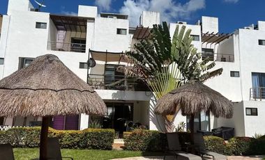 3 Bed 2.5 Bath Multi Level House in Bali Phase 1 with Solar Panels