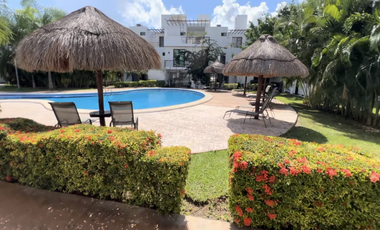 3 Bed 2.5 Bath Multi Level House in Bali Phase 1 with Solar Panels