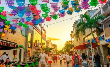 3 Bed 2.5 Bath Multi Level House in Bali Phase 1 with Solar Panels