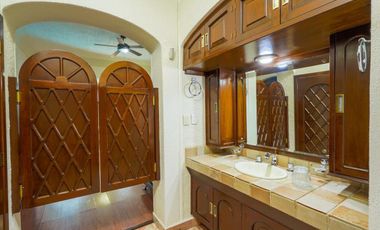 Hermosa casa en venta en Zona Residencial de Tuxtla Gutiérrez