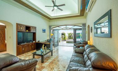 Hermosa casa en venta en Zona Residencial de Tuxtla Gutiérrez