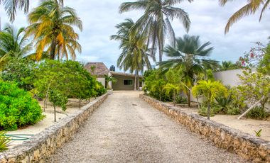 Casa Beach Bliss en venta frente al mar en Chelem - HI2509384