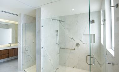 Casa junto al Lago en Residencial Lagos del Sol de Cancún