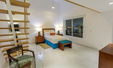 Casa junto al Lago en Residencial Lagos del Sol de Cancún