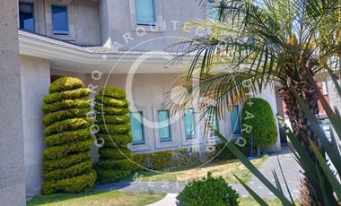 Venta de Residencia en Prado Largo, Zona Esmeralda