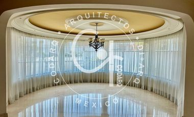 Venta de Residencia en Prado Largo, Zona Esmeralda