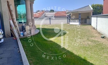 Venta de Residencia en Prado Largo, Zona Esmeralda