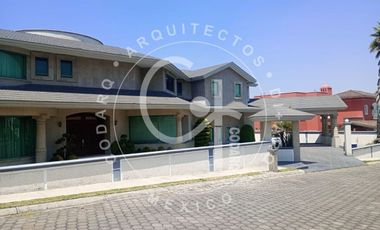 Venta de Residencia en Prado Largo, Zona Esmeralda