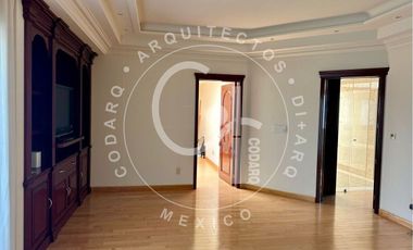 Venta de Residencia en Prado Largo, Zona Esmeralda