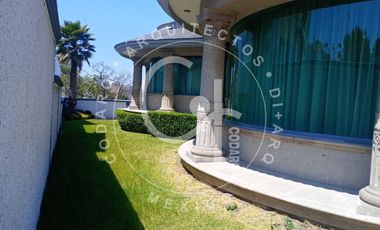 Venta de Residencia en Prado Largo, Zona Esmeralda