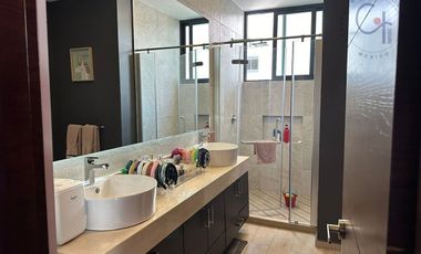 CASA EN VENTA, BOSQUE ESMERALDA