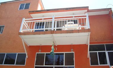 Residencia amueblada con alberca en Burgos, Cuernavaca