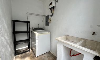 EN RENTA CASA AMUEBLADA Y CON PANELES SOLARES, PRIVADA KANAN | CONKAL |